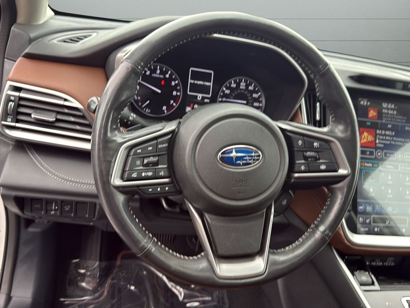 Subaru Outback Vehicle Full-screen Gallery Image 28