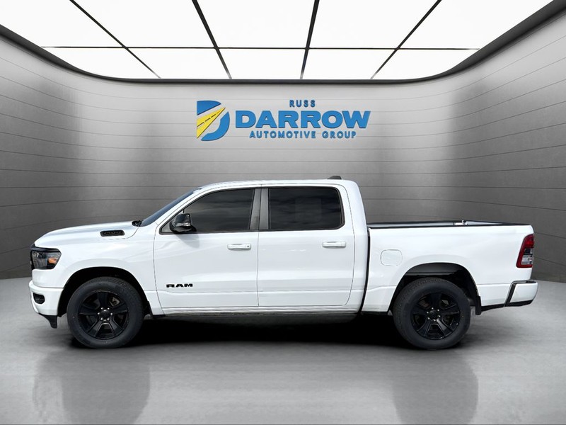 Ram 1500 Vehicle Full-screen Gallery Image 21