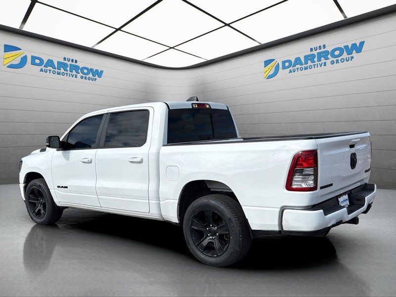 Ram 1500 Vehicle Full-screen Gallery Image 22