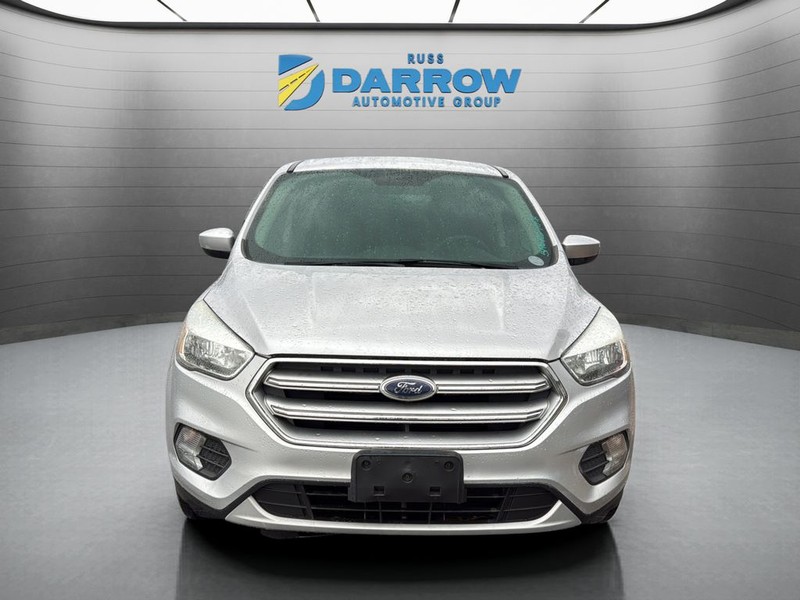 Ford Escape Vehicle Full-screen Gallery Image 8