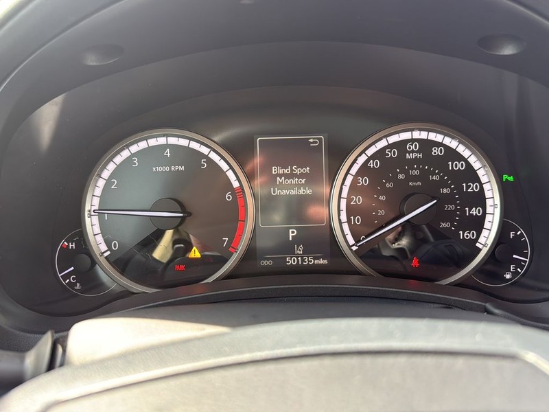 Lexus NX Vehicle Full-screen Gallery Image 3