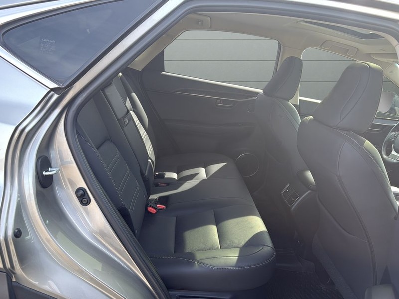 Lexus NX Vehicle Full-screen Gallery Image 4