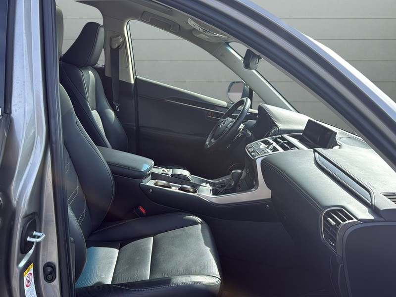 Lexus NX Vehicle Full-screen Gallery Image 5