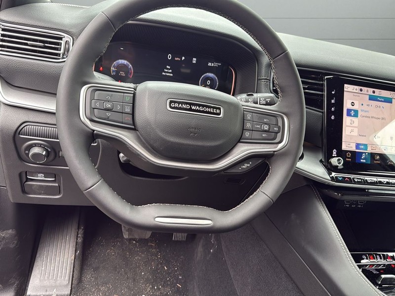 Jeep Grand Wagoneer Vehicle Full-screen Gallery Image 28