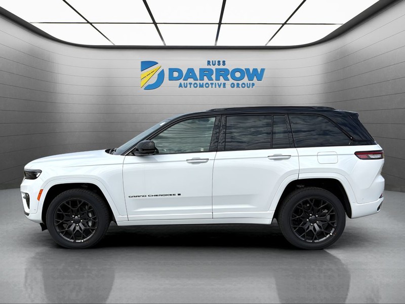 Jeep Grand Cherokee Vehicle Full-screen Gallery Image 2