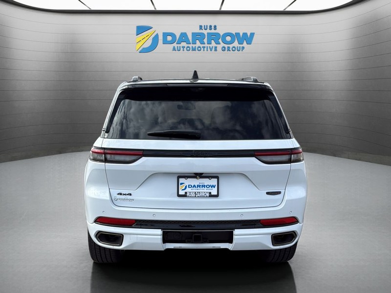 Jeep Grand Cherokee Vehicle Full-screen Gallery Image 4