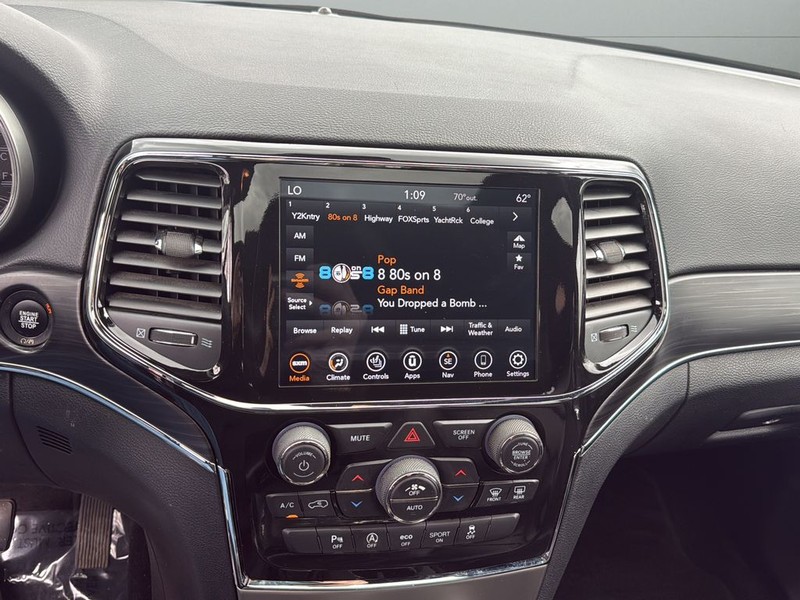 Jeep Grand Cherokee WK Vehicle Full-screen Gallery Image 23