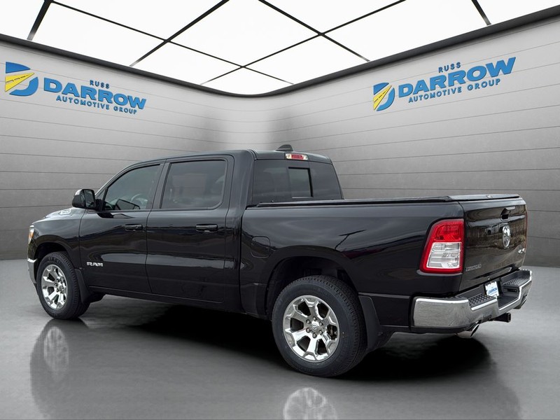 Ram 1500 Vehicle Full-screen Gallery Image 3