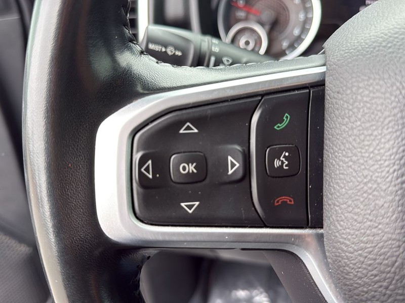 Ram 1500 Vehicle Full-screen Gallery Image 9