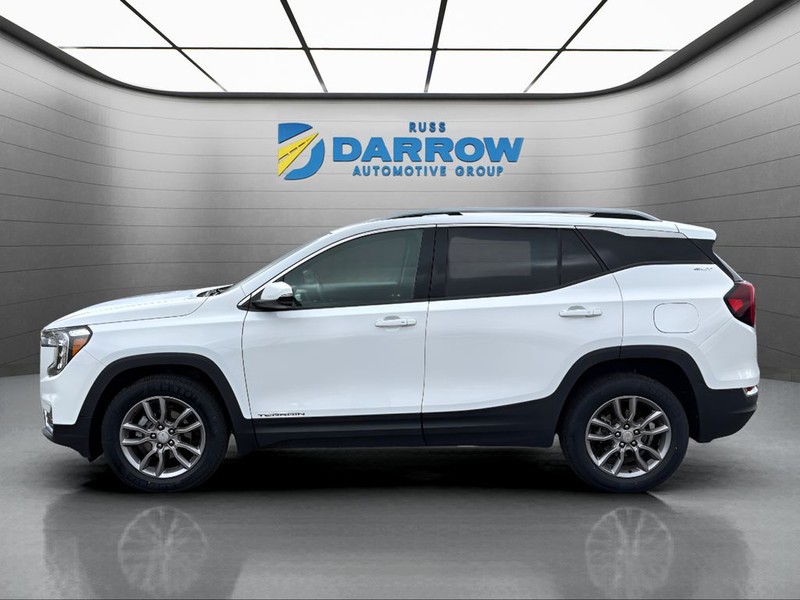 GMC Terrain Vehicle Full-screen Gallery Image 2