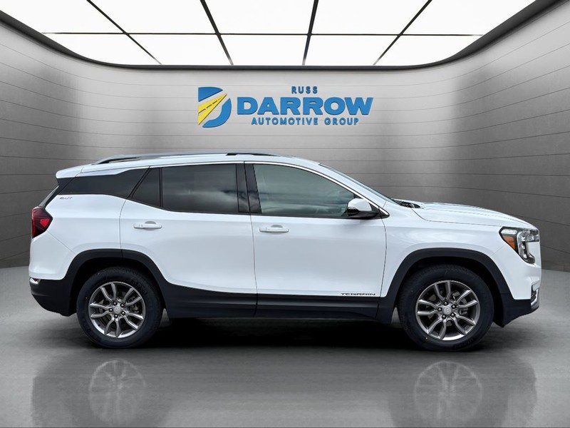 GMC Terrain Vehicle Full-screen Gallery Image 6