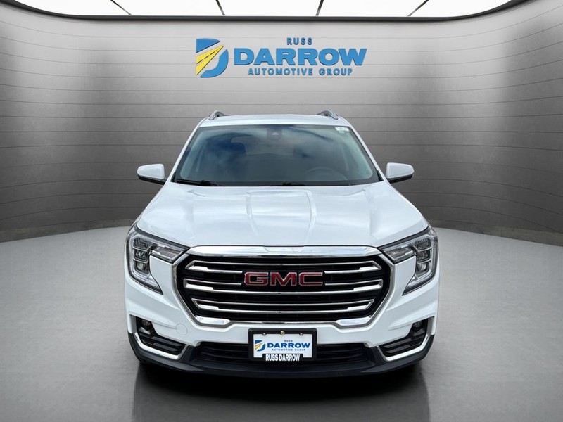 GMC Terrain Vehicle Full-screen Gallery Image 8