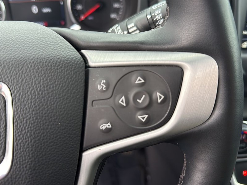 GMC Terrain Vehicle Full-screen Gallery Image 19