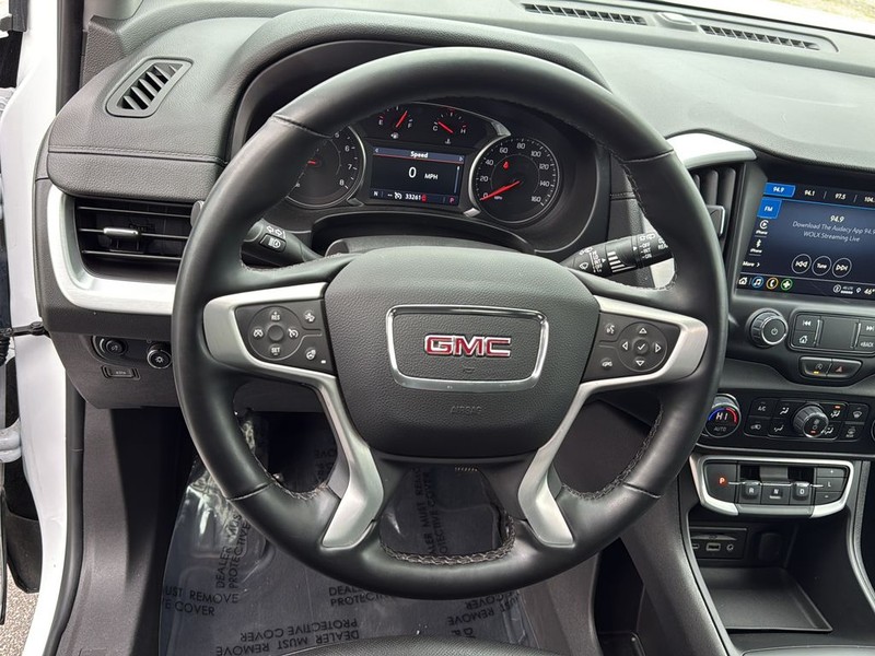GMC Terrain Vehicle Full-screen Gallery Image 25