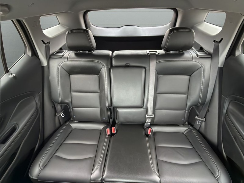 GMC Terrain Vehicle Full-screen Gallery Image 26