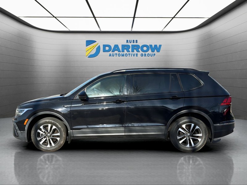 Volkswagen Tiguan Vehicle Full-screen Gallery Image 2
