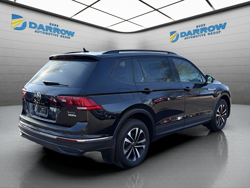 Volkswagen Tiguan Vehicle Full-screen Gallery Image 5