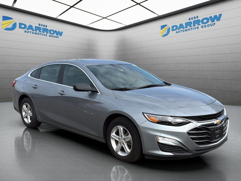 Chevrolet Malibu Vehicle Full-screen Gallery Image 7