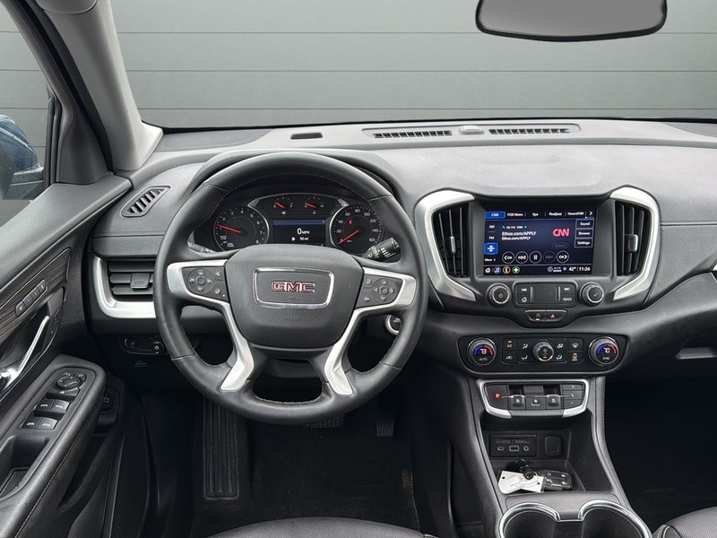 GMC Terrain Vehicle Full-screen Gallery Image 12