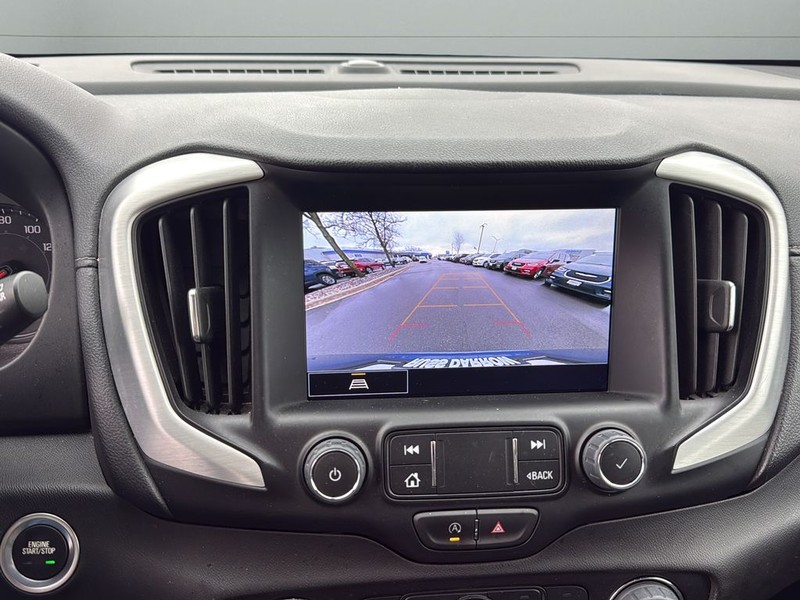 GMC Terrain Vehicle Full-screen Gallery Image 22