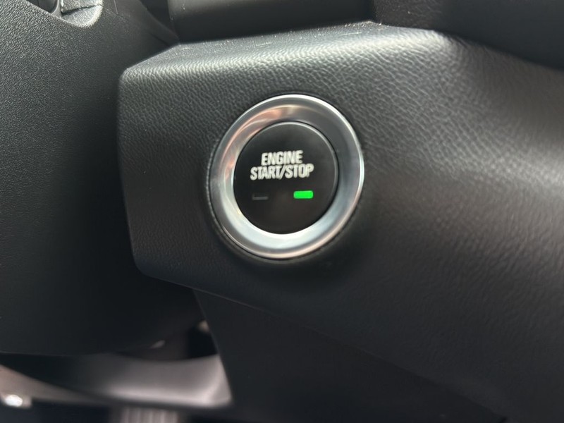 GMC Terrain Vehicle Full-screen Gallery Image 20