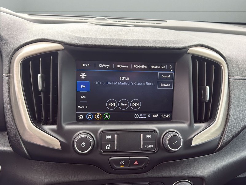 GMC Terrain Vehicle Full-screen Gallery Image 21