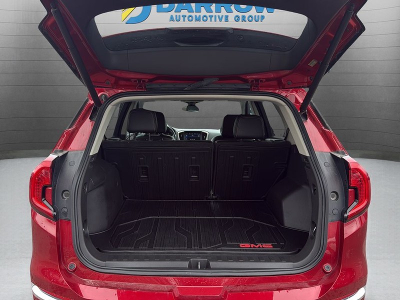 GMC Terrain Vehicle Full-screen Gallery Image 23