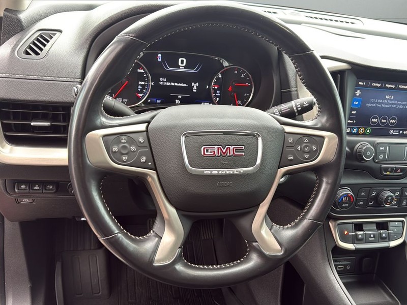 GMC Terrain Vehicle Full-screen Gallery Image 26
