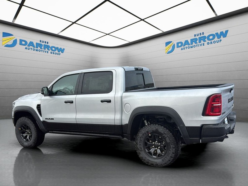 Ram 1500 Vehicle Full-screen Gallery Image 3