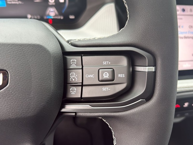 Jeep Cherokee Vehicle Full-screen Gallery Image 20