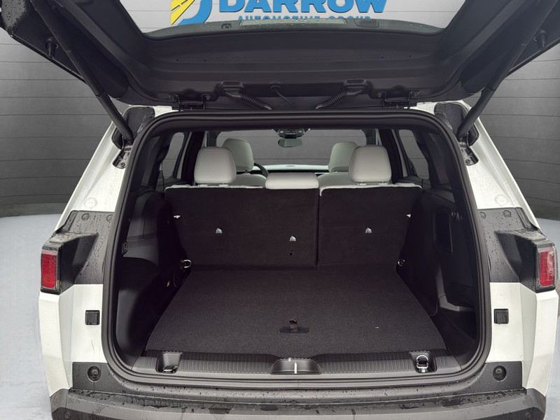 Jeep Cherokee Vehicle Full-screen Gallery Image 26