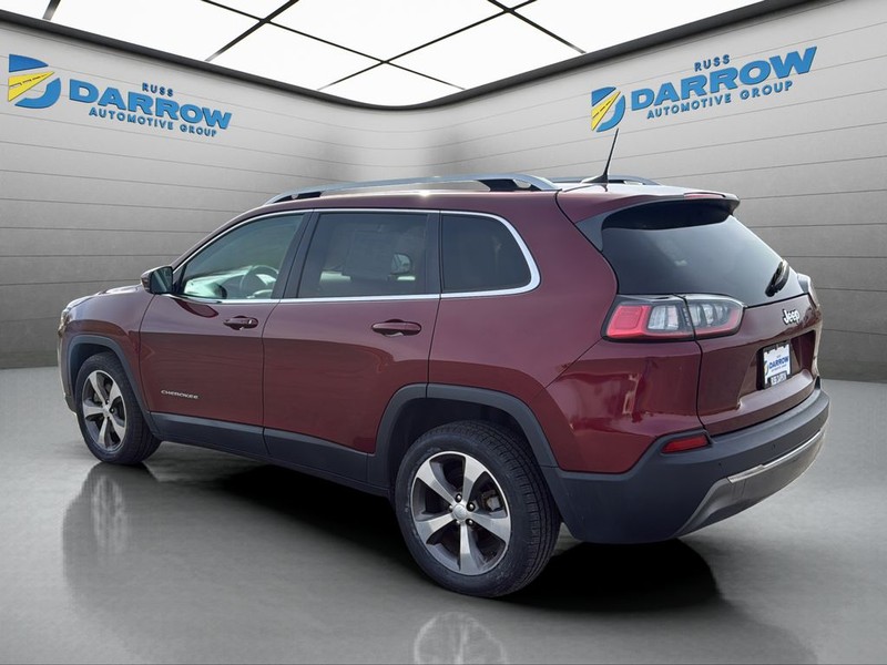 Jeep Cherokee Vehicle Full-screen Gallery Image 3