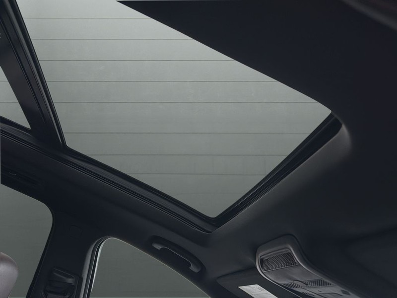 Cadillac XT6 Vehicle Full-screen Gallery Image 16