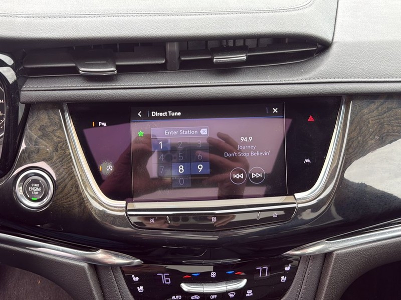 Cadillac XT6 Vehicle Full-screen Gallery Image 23