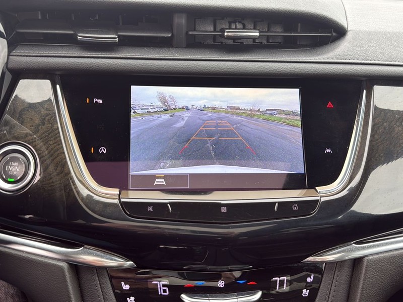 Cadillac XT6 Vehicle Full-screen Gallery Image 24