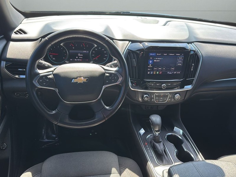 Chevrolet Traverse Vehicle Full-screen Gallery Image 12