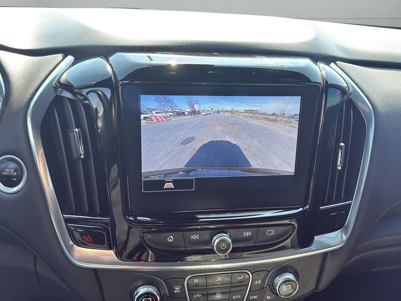 Chevrolet Traverse Vehicle Full-screen Gallery Image 23