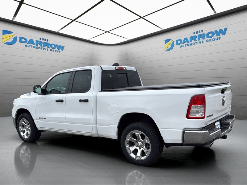 Ram 1500 Vehicle Full-screen Gallery Image 3