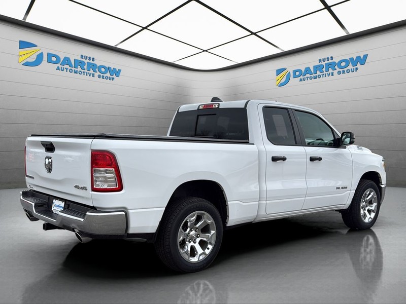 Ram 1500 Vehicle Full-screen Gallery Image 5