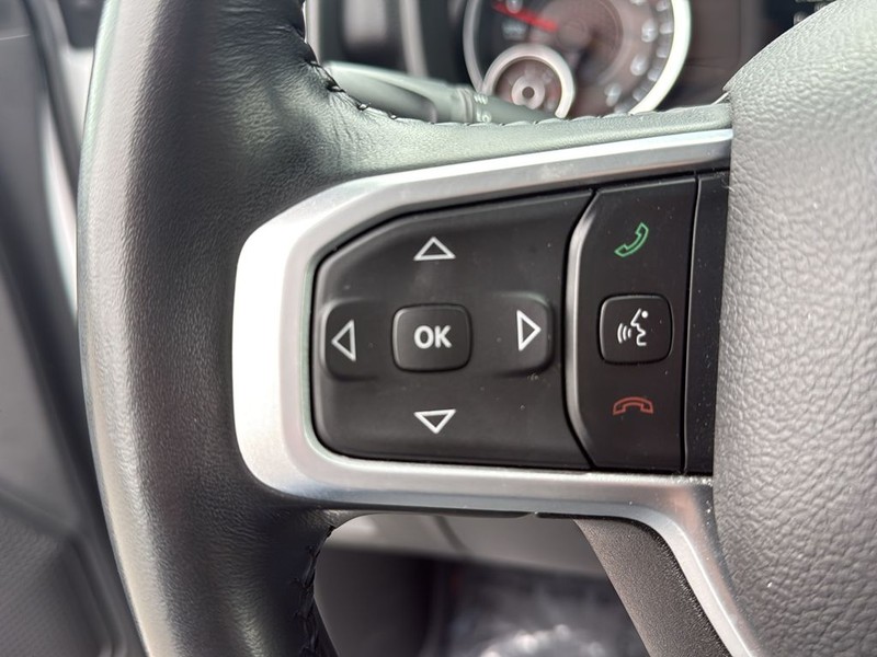 Ram 1500 Vehicle Full-screen Gallery Image 9