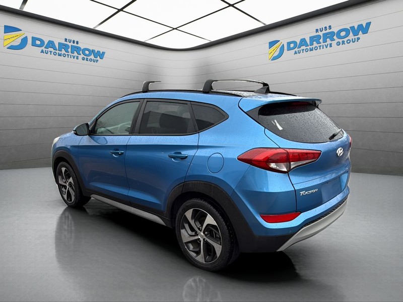 Hyundai Tucson Vehicle Full-screen Gallery Image 3
