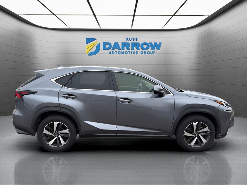 Lexus NX Vehicle Full-screen Gallery Image 6