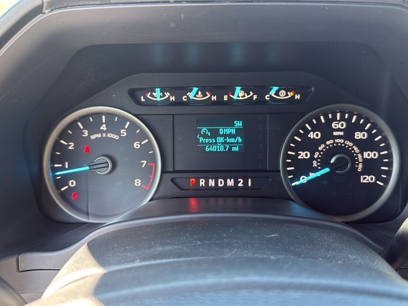 Ford F-150 Vehicle Full-screen Gallery Image 13