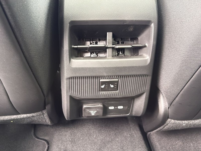 Jeep Cherokee Vehicle Full-screen Gallery Image 18