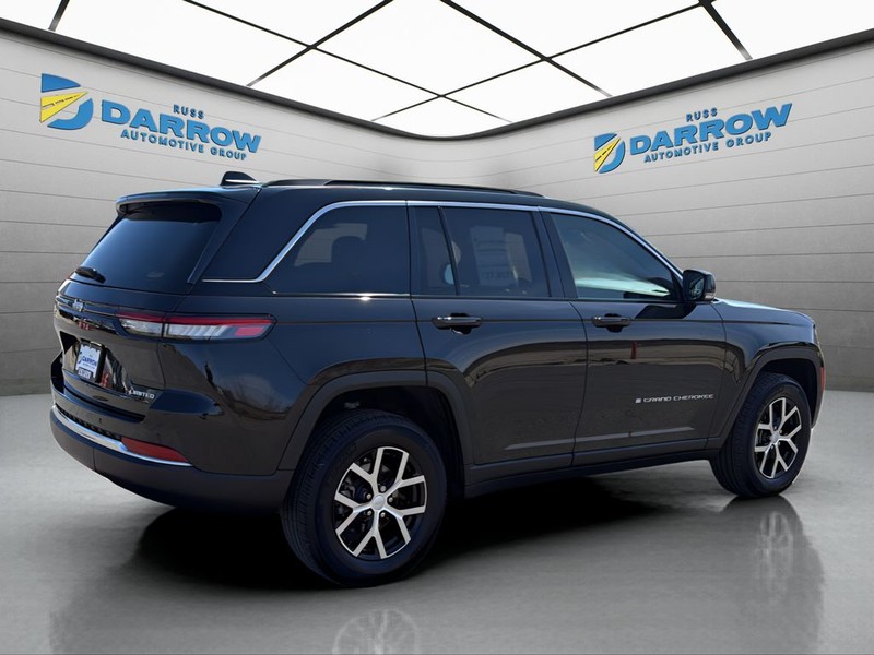 Jeep Grand Cherokee Vehicle Full-screen Gallery Image 05