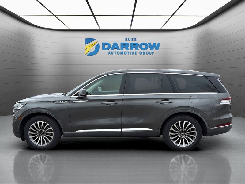 Lincoln Aviator Vehicle Full-screen Gallery Image 2