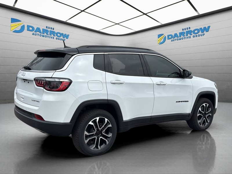 Jeep Compass Vehicle Full-screen Gallery Image 5