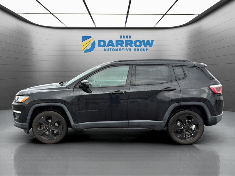 Jeep Compass Vehicle Full-screen Gallery Image 2
