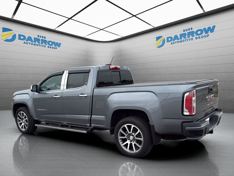 GMC Canyon Vehicle Full-screen Gallery Image 3