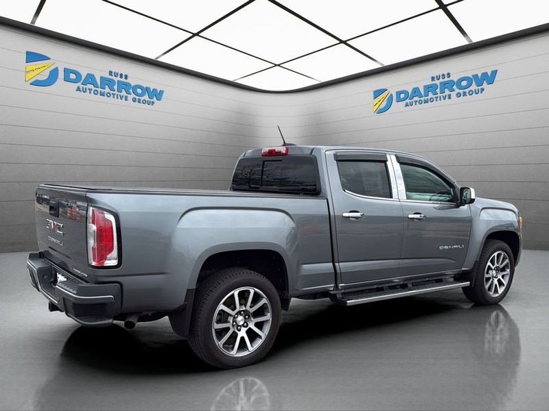 GMC Canyon Vehicle Full-screen Gallery Image 5